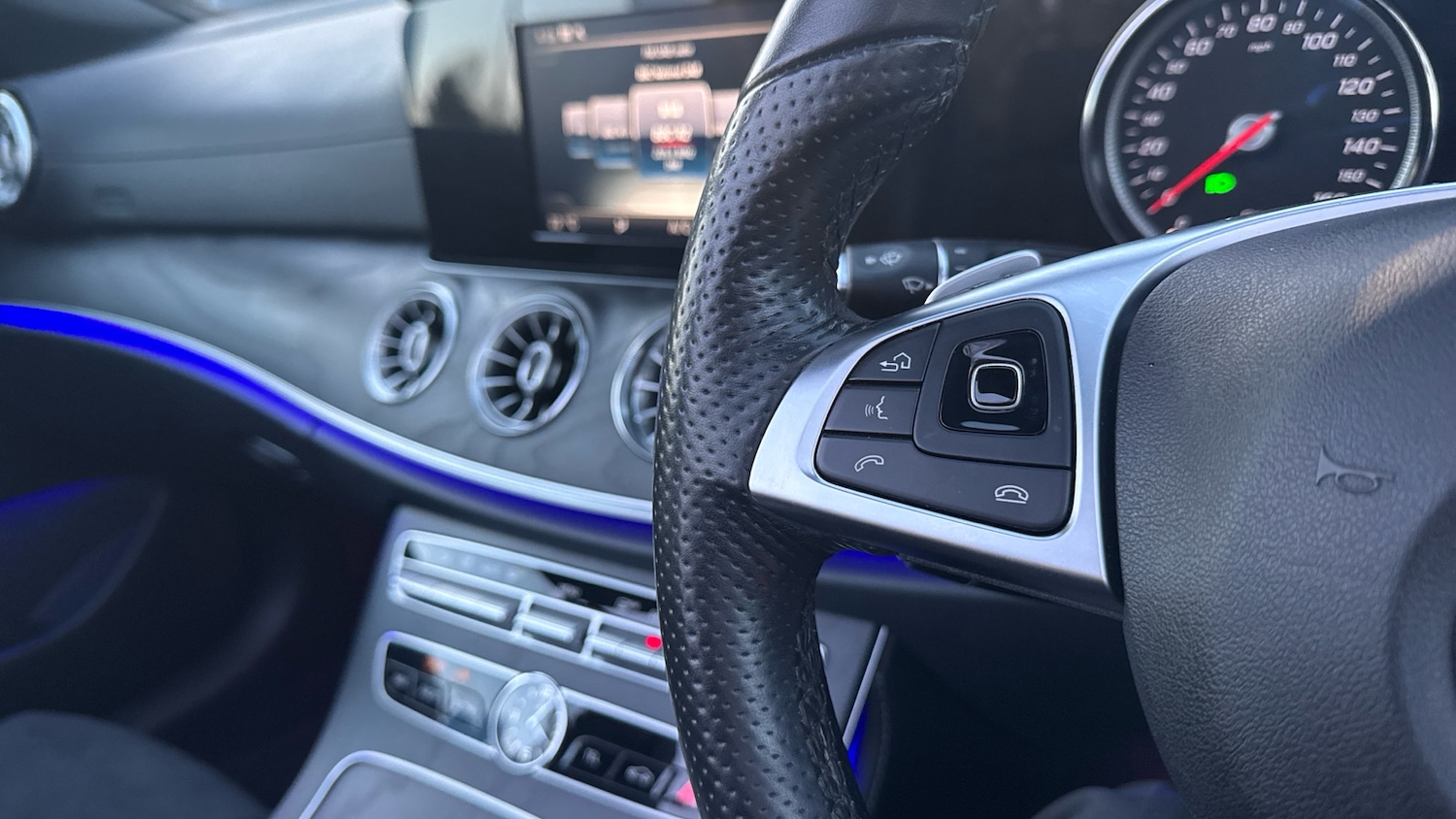 Used Mercedes-Benz E Class 2018 for sale - 76662923: Photo 31