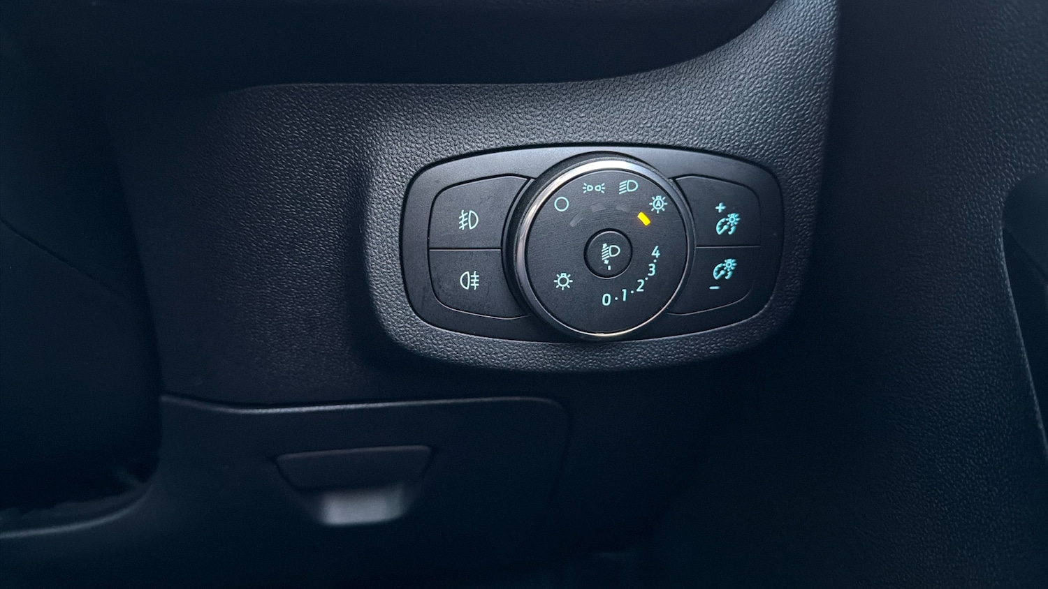 Used Ford Fiesta 2022 for sale - 77019132: Photo 23