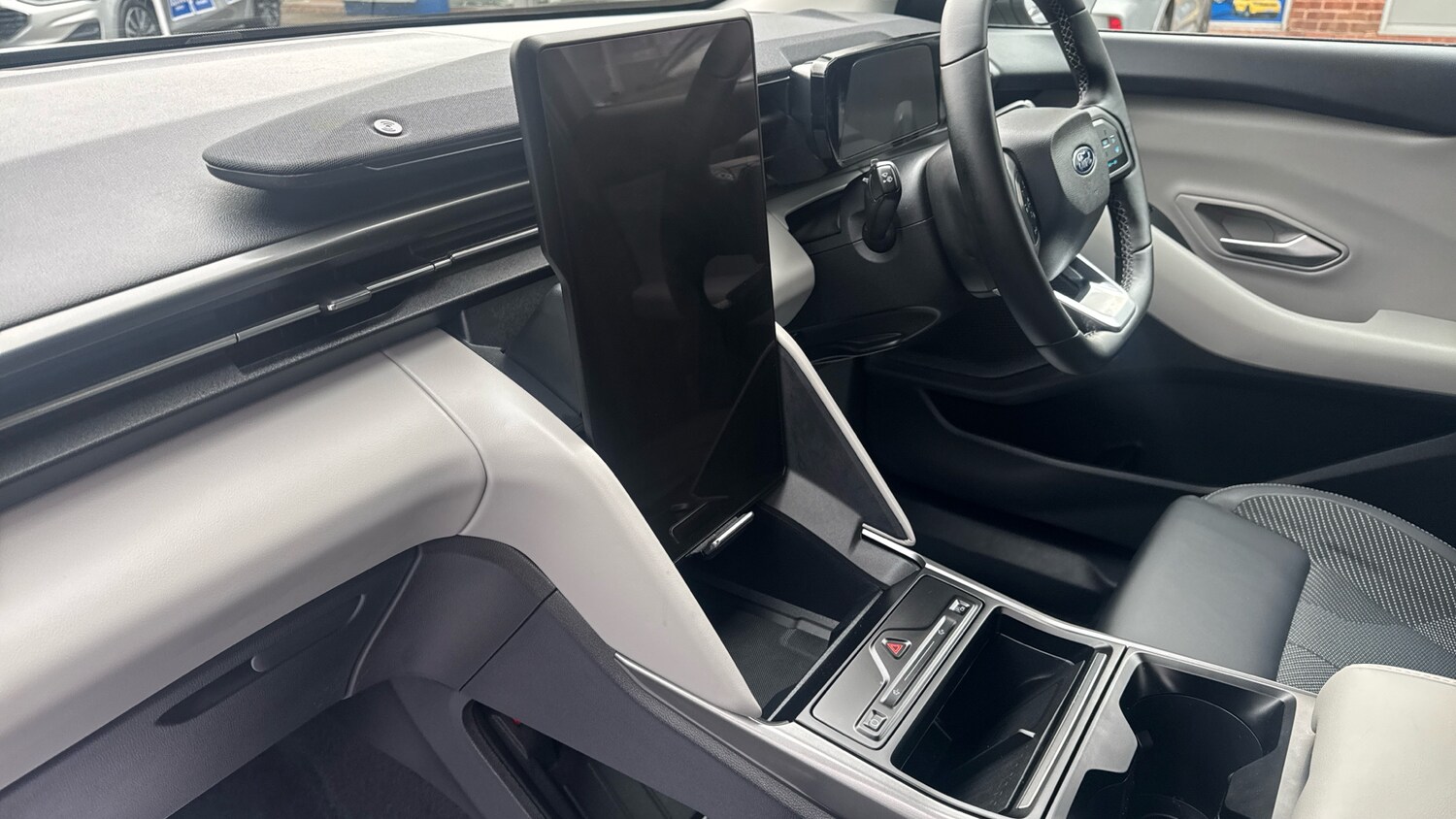 Used Ford Explorer 2025 for sale - 77997496: Photo 24