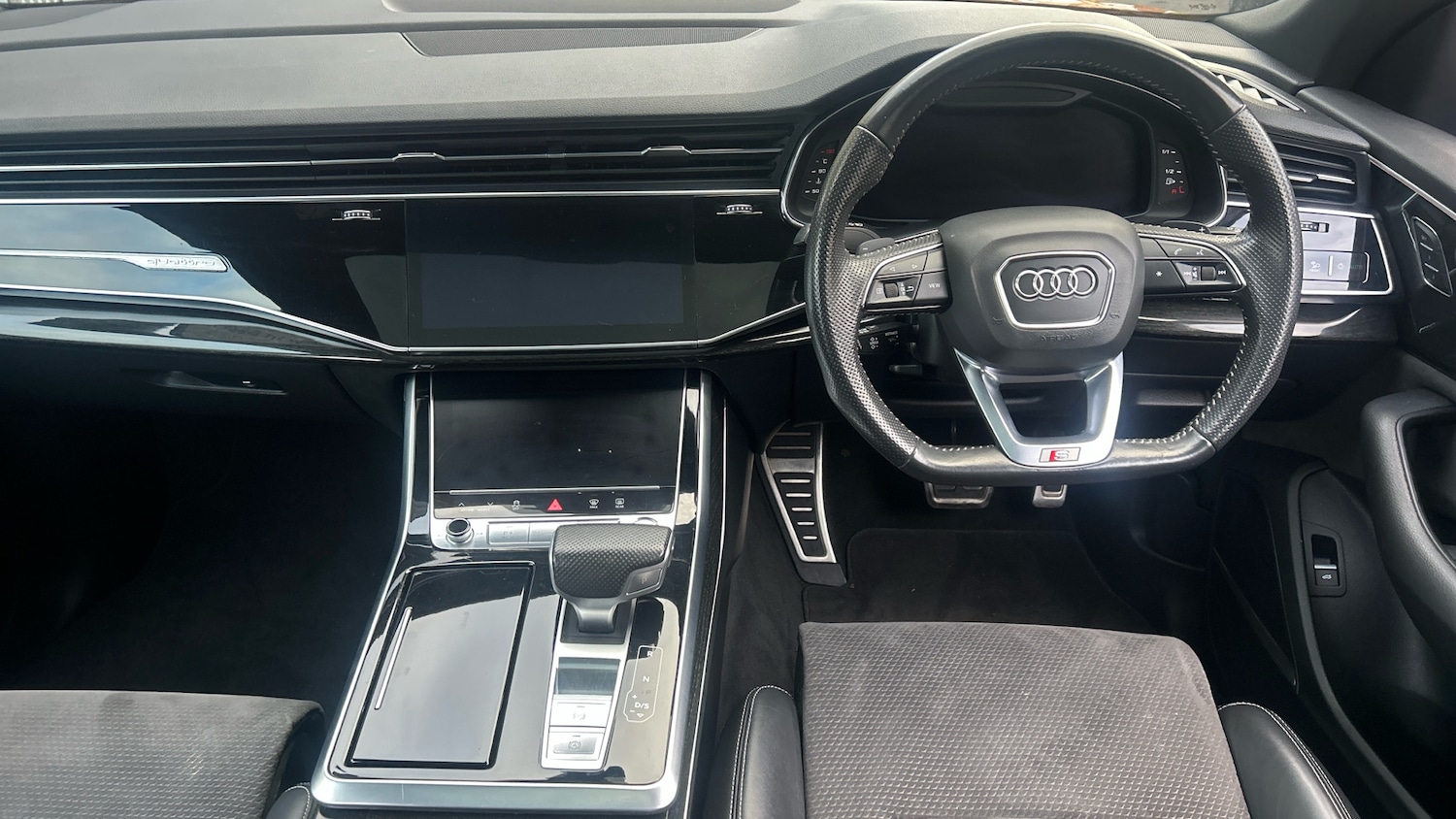 Used Audi Q8 2019 for sale - 76393432: Photo 10