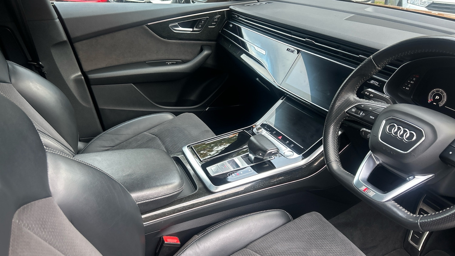 Used Audi Q8 2019 for sale - 76393432: Photo 14