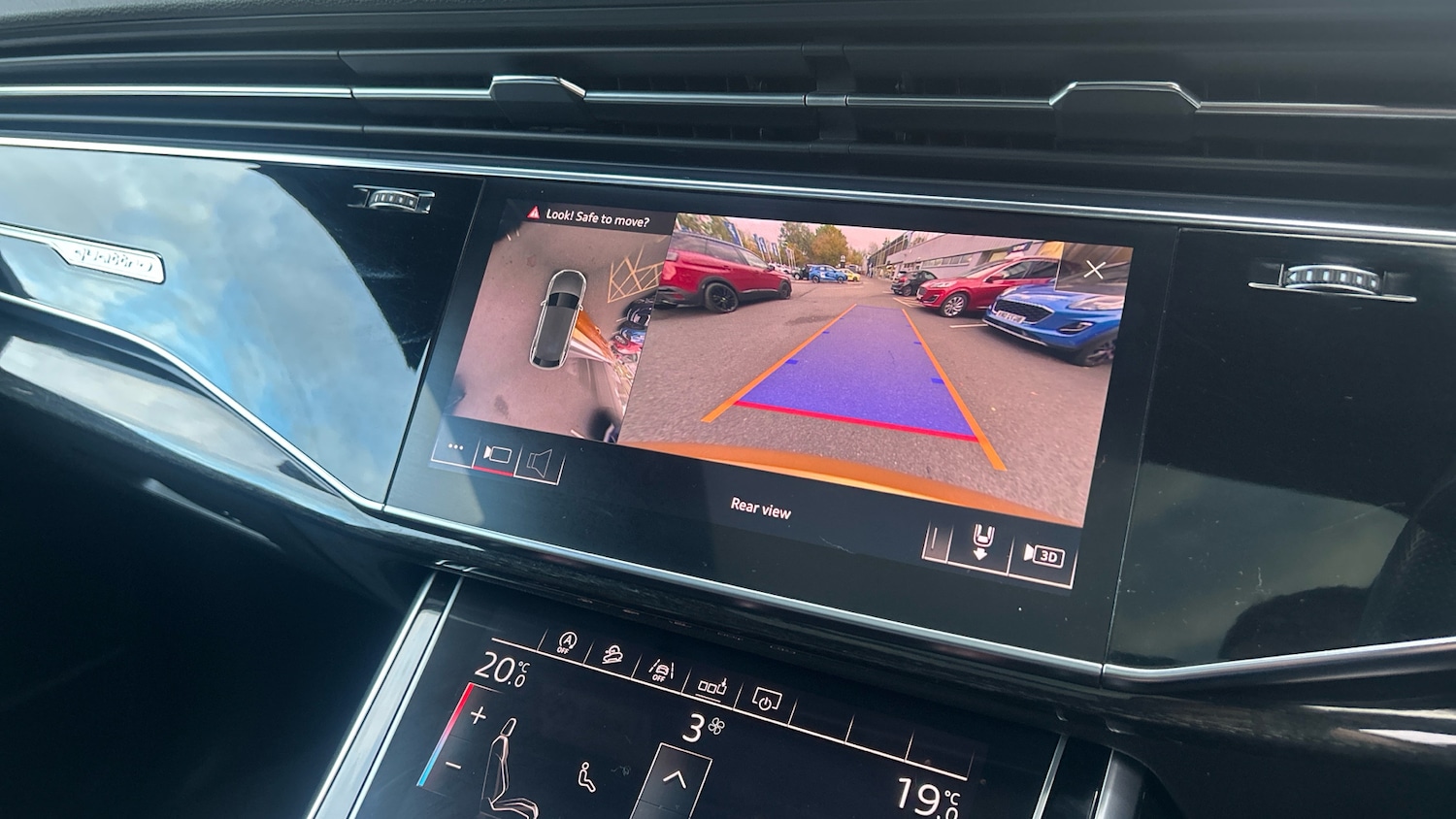 Used Audi Q8 2019 for sale - 76393432: Photo 37