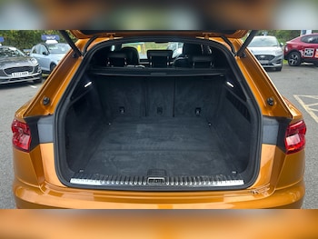 Used Audi Q8 2019 for sale - 76393432: Photo