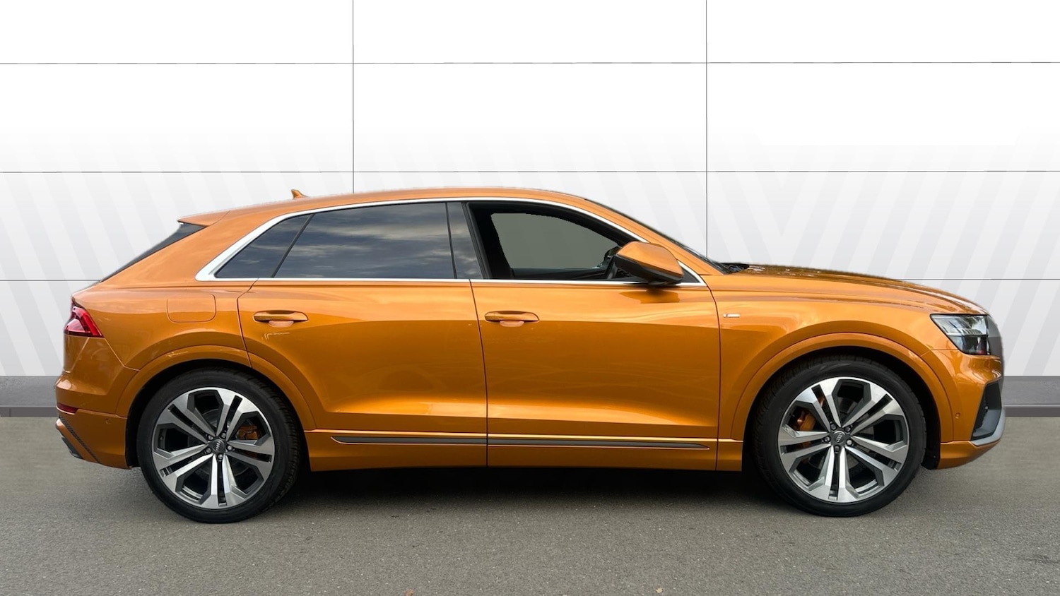 Used Audi Q8 2019 for sale - 76393432: Photo 5