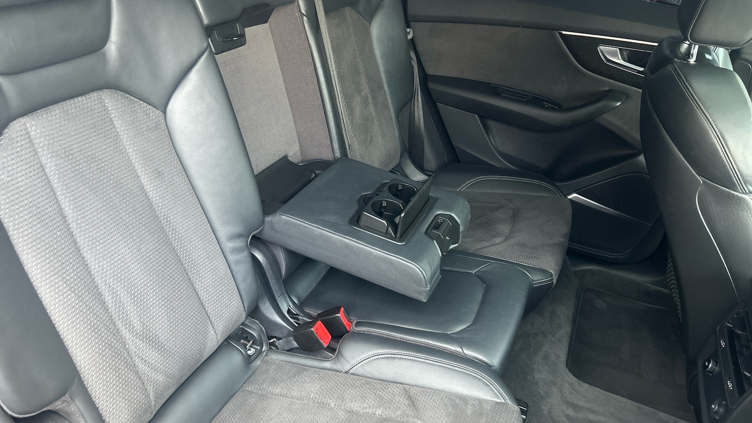 Used Audi Q8 2019 for sale - 76393432: Photo 57