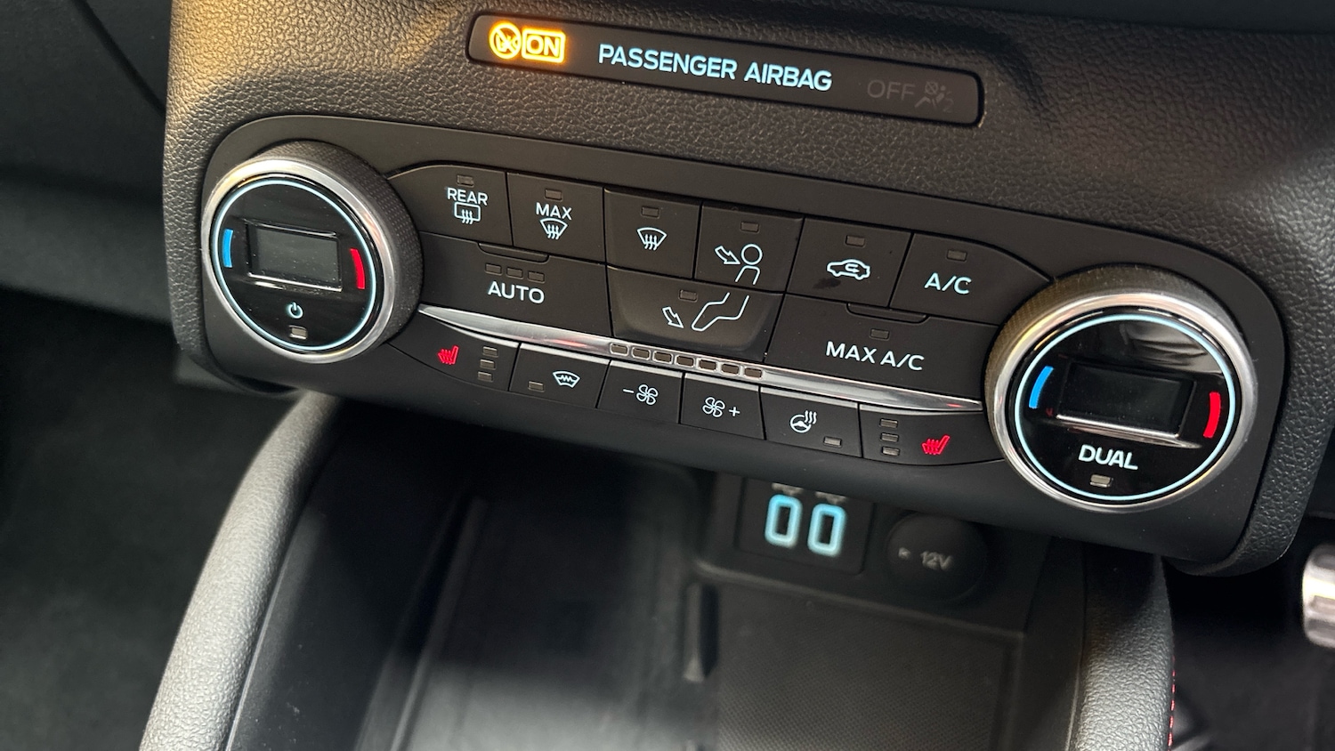 Used Ford Kuga 2021 for sale - 77432536: Photo 23