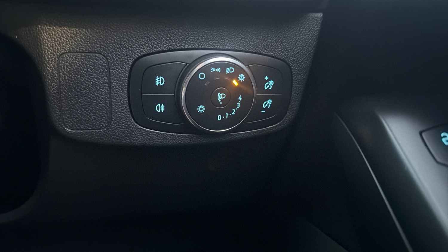 Used Ford Focus 2023 for sale - 76831544: Photo 22