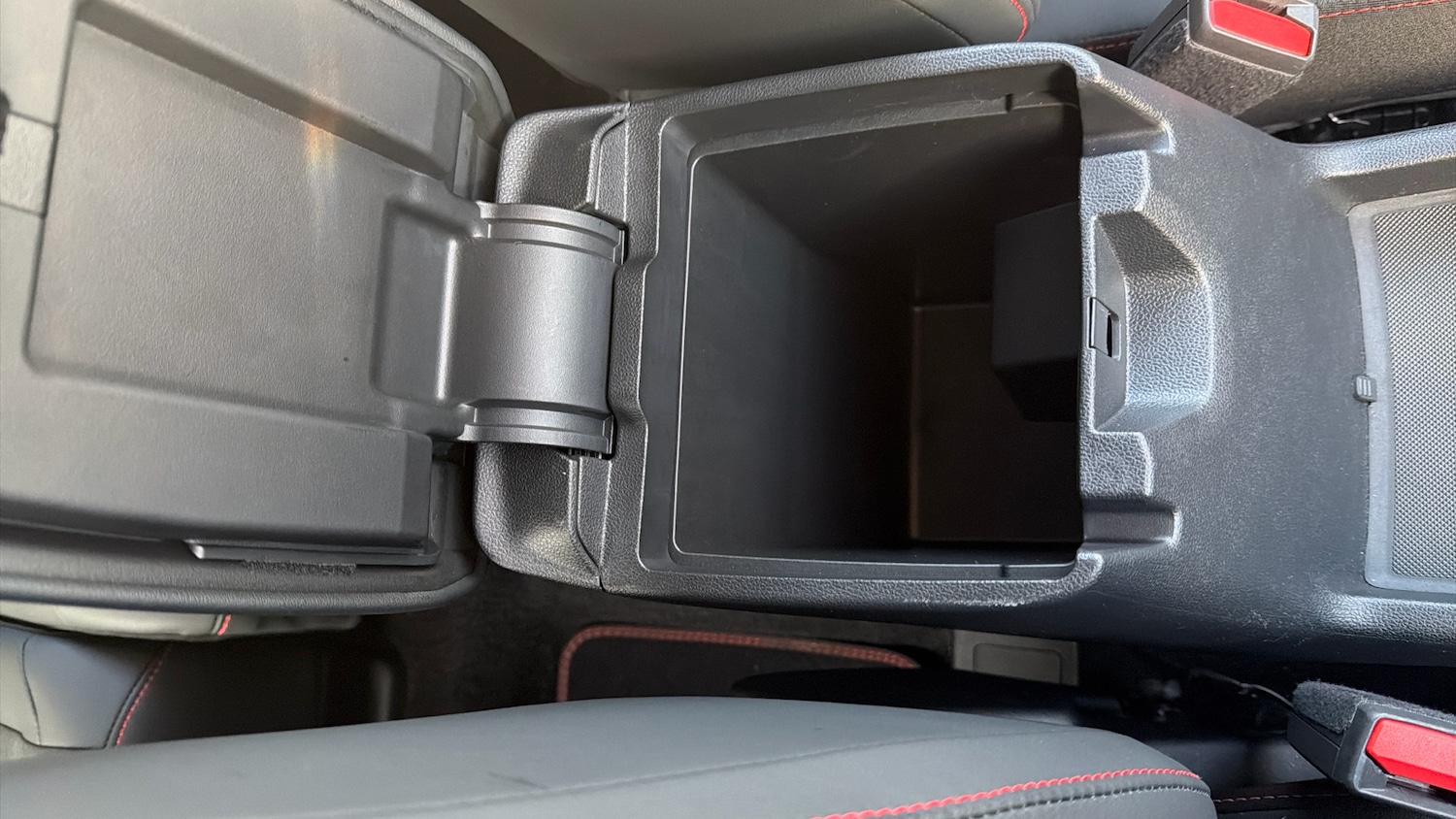 Used Ford Kuga 2025 for sale - 76649965: Photo 31