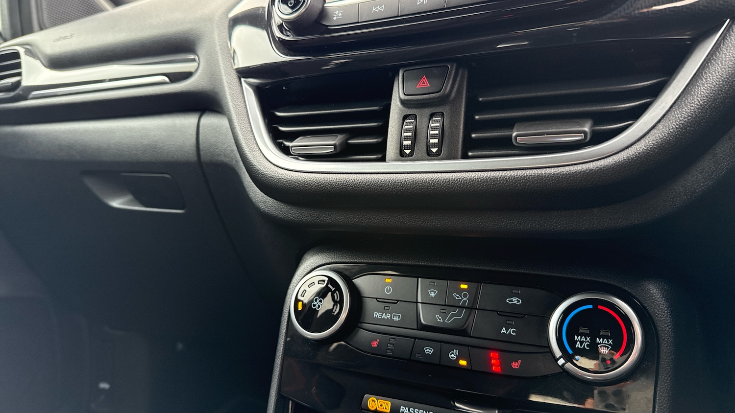 Used Ford Puma 2020 for sale - 76694744: Photo 24