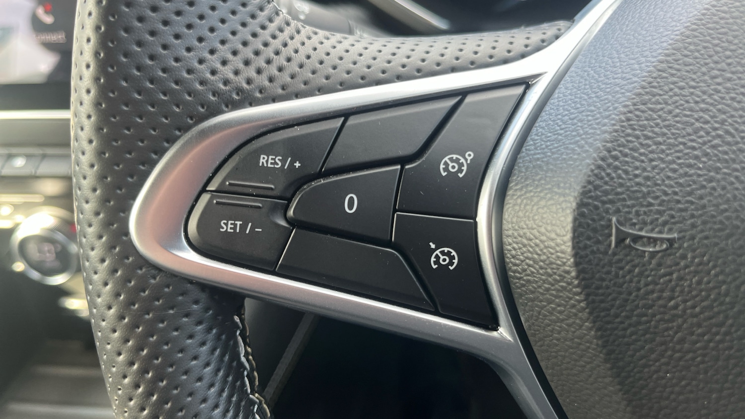 Used Renault Captur 2023 for sale - 77779044: Photo 27