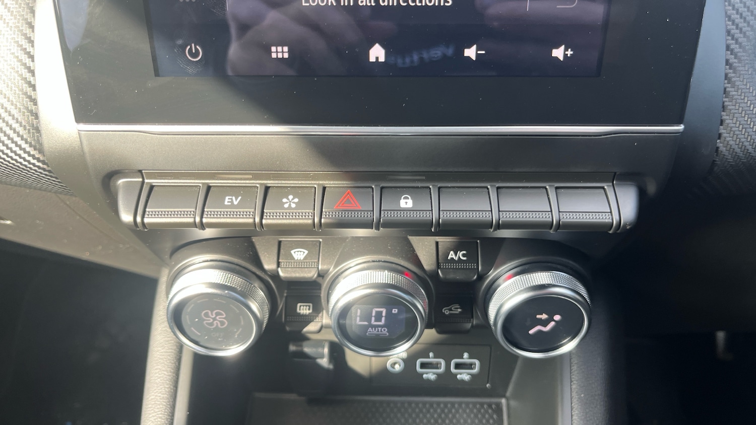 Used Renault Captur 2023 for sale - 77779044: Photo 31