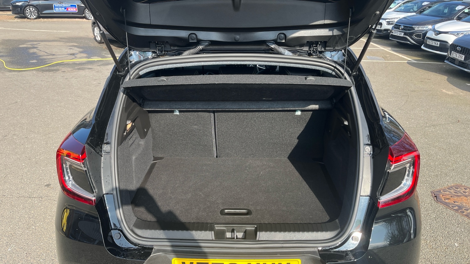 Used Renault Captur 2023 for sale - 77779044: Photo 4