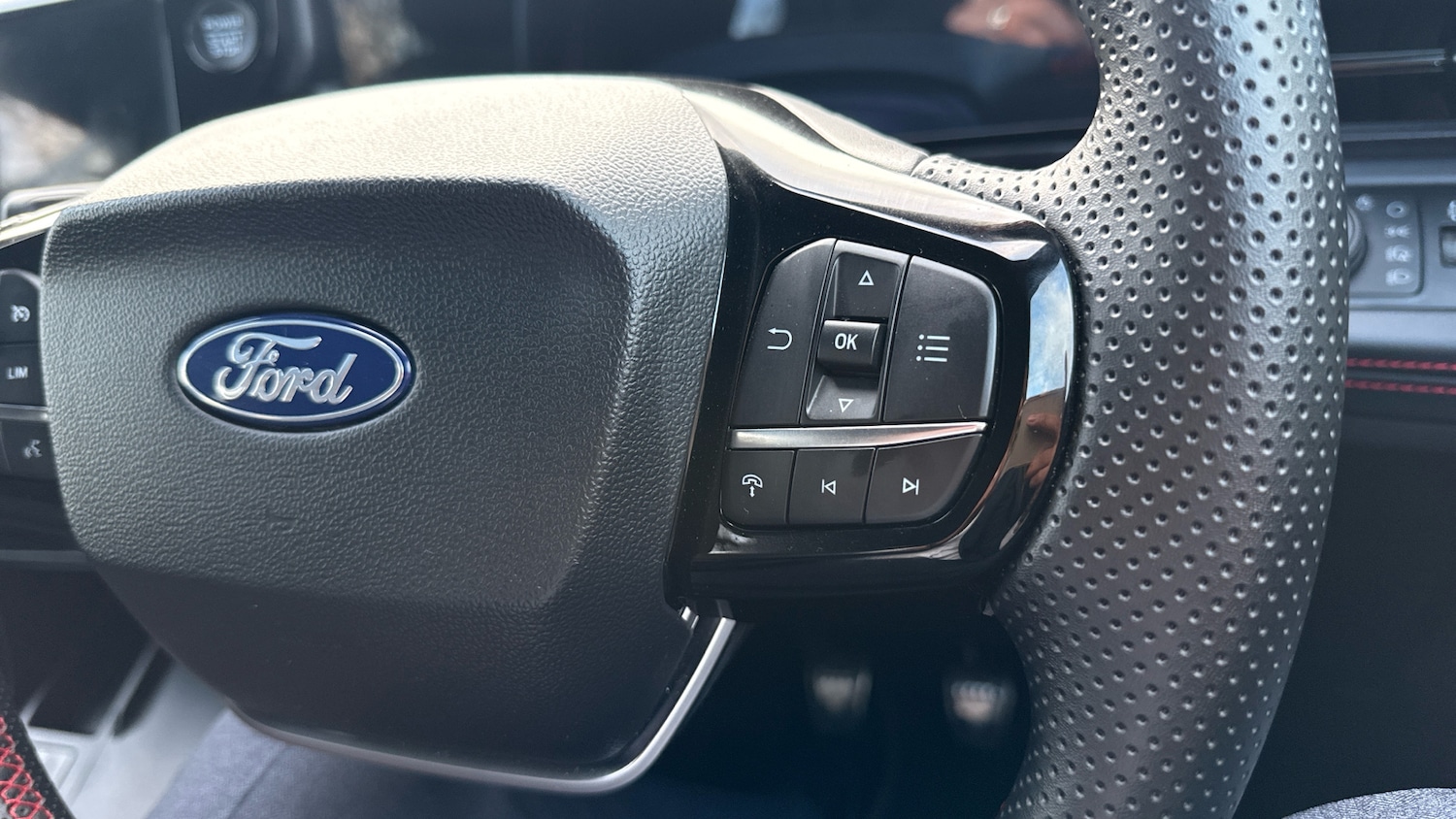 Used Ford Puma 2024 for sale - 76853575: Photo 39