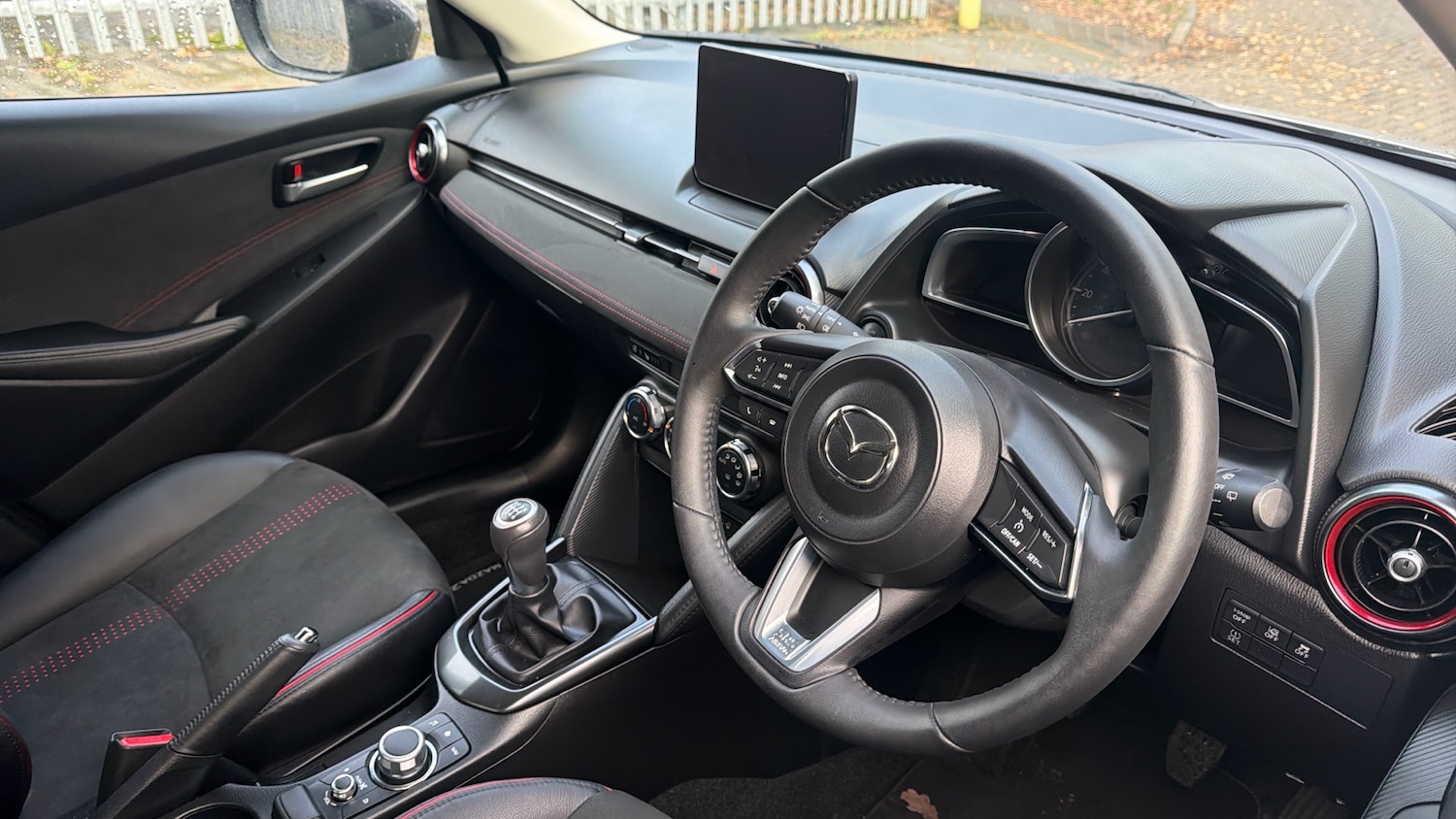 Used Mazda Mazda2 2024 for sale - 76718819: Photo 11