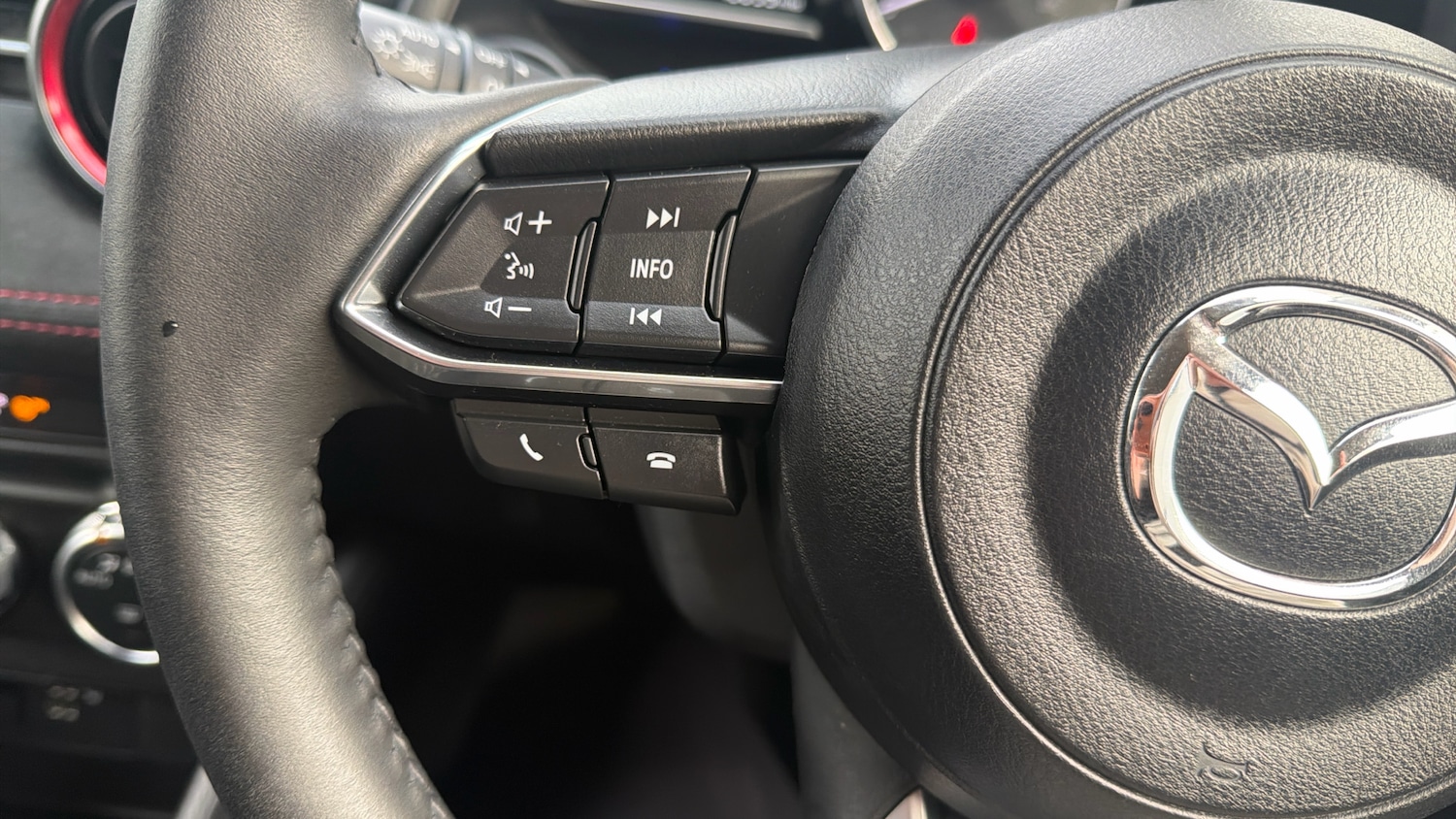 Used Mazda Mazda2 2024 for sale - 76718819: Photo 24