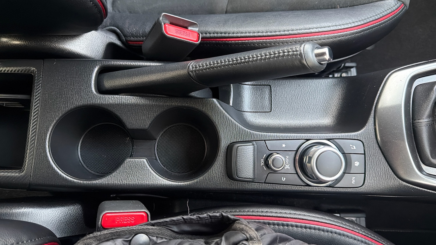 Used Mazda Mazda2 2024 for sale - 76718819: Photo 32