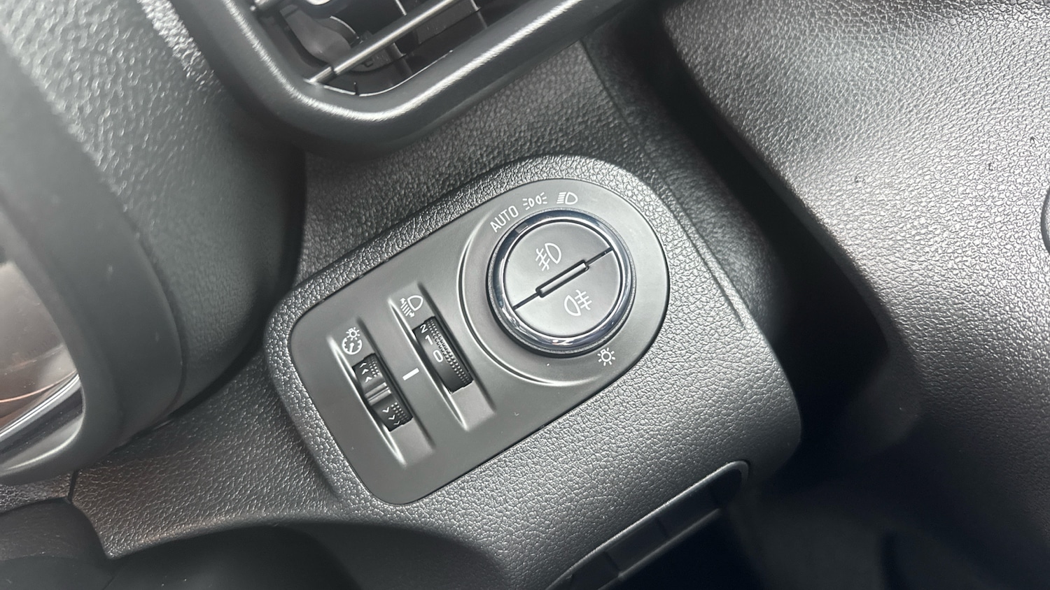 Used Vauxhall Combo Life 2019 for sale - 77474619: Photo 27