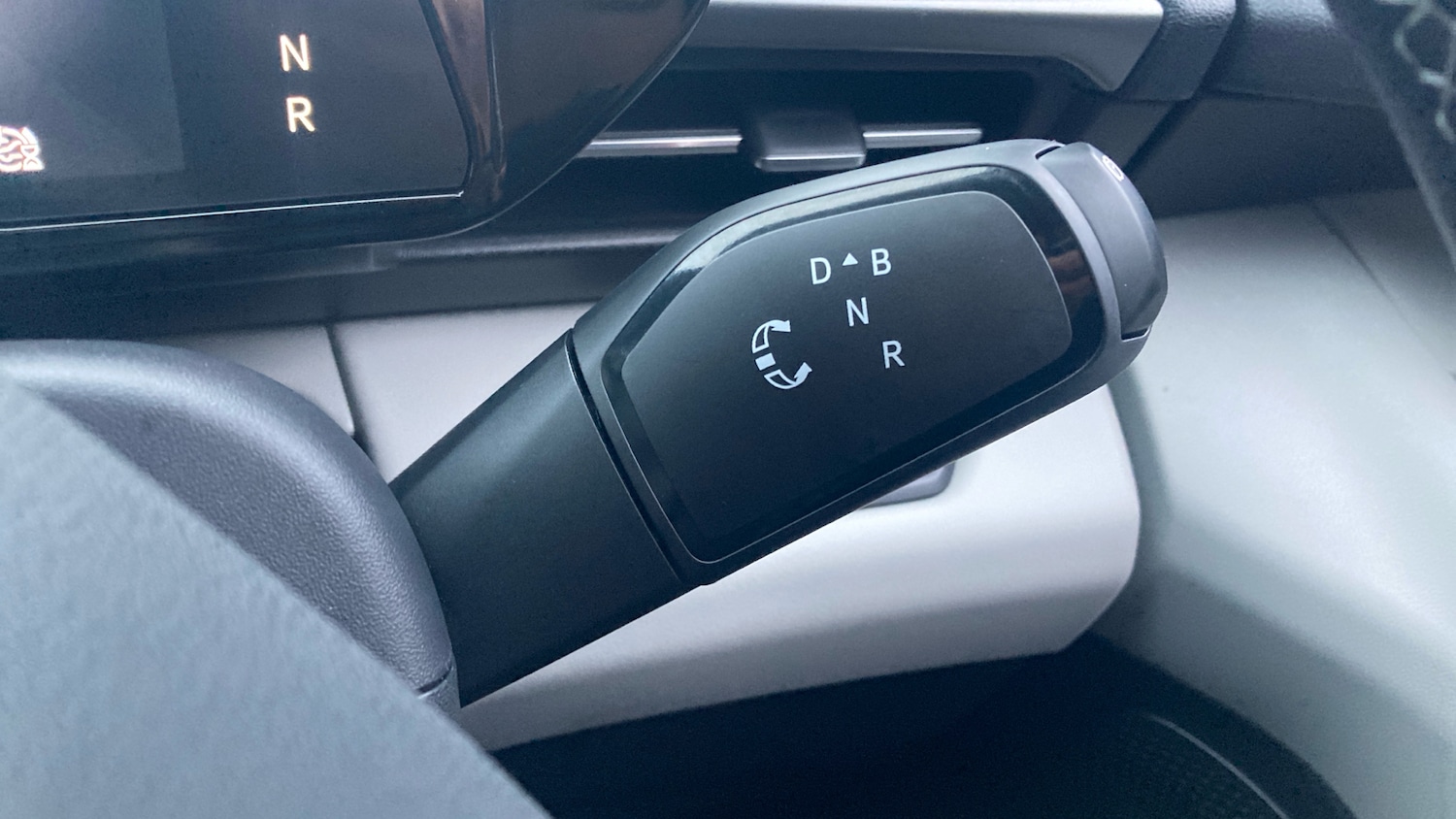 Used Ford Explorer 2025 for sale - 77830431: Photo 32