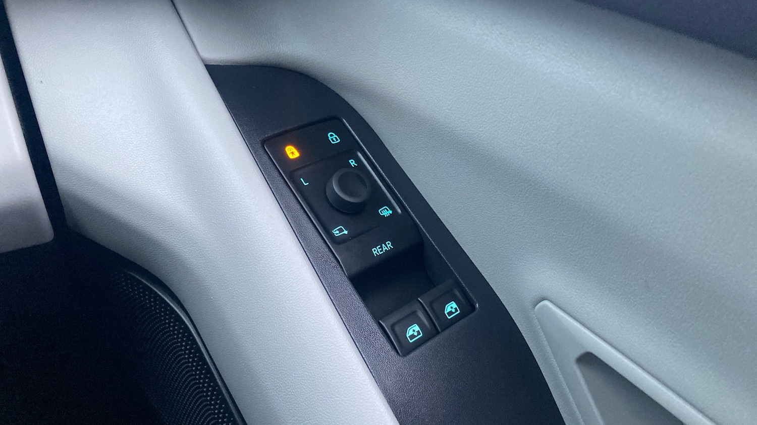 Used Ford Explorer 2025 for sale - 77830431: Photo 35