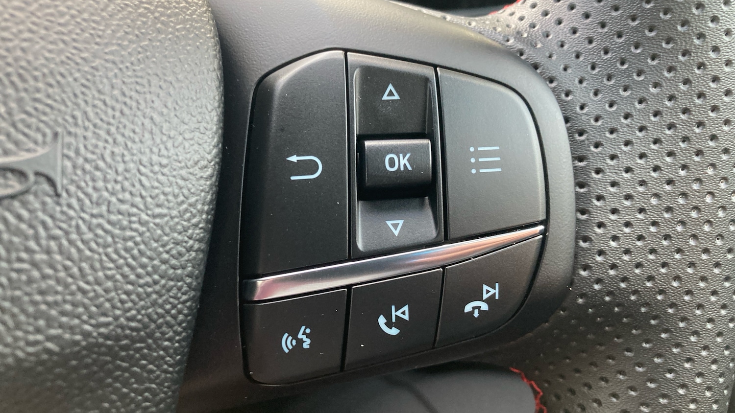 Used Ford Puma 2023 for sale - 77135648: Photo 31