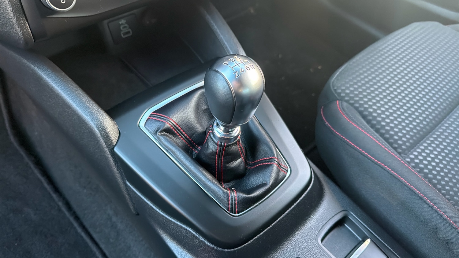 Used Ford Focus 2023 for sale - 76627897: Photo 13