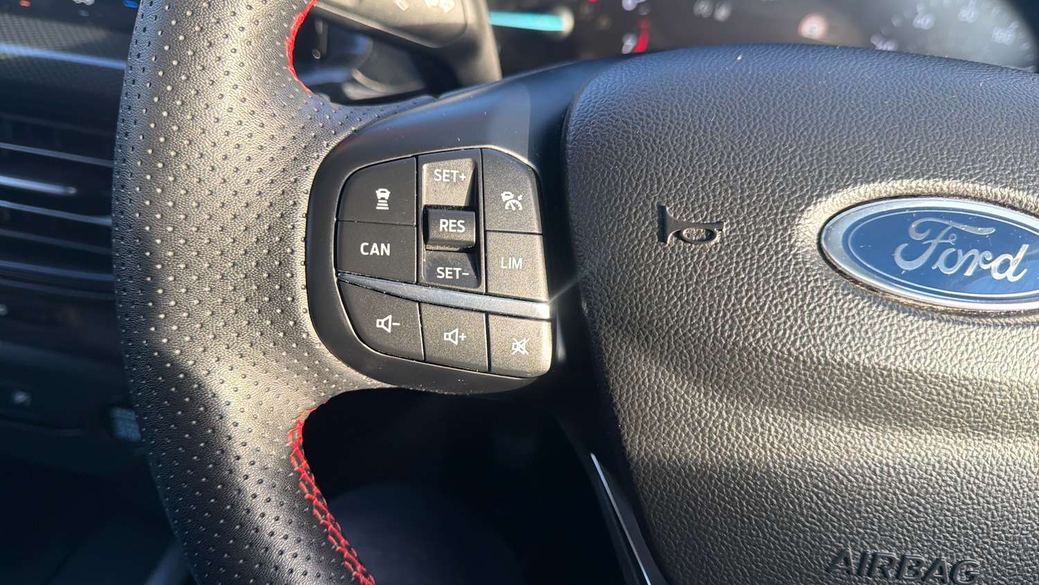 Used Ford Focus 2023 for sale - 76627897: Photo 24