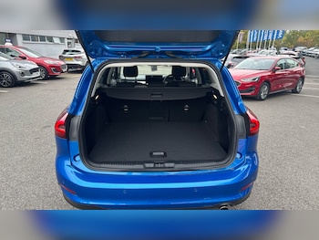 Used Ford Focus 2025 for sale - 76230845: Photo 4