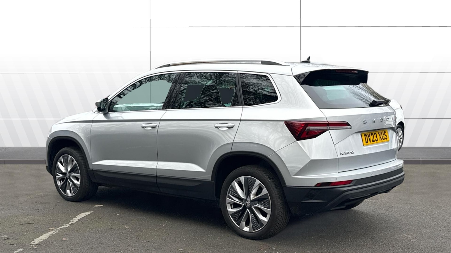 Used Skoda Karoq 2023 for sale - 77046159: Photo 2