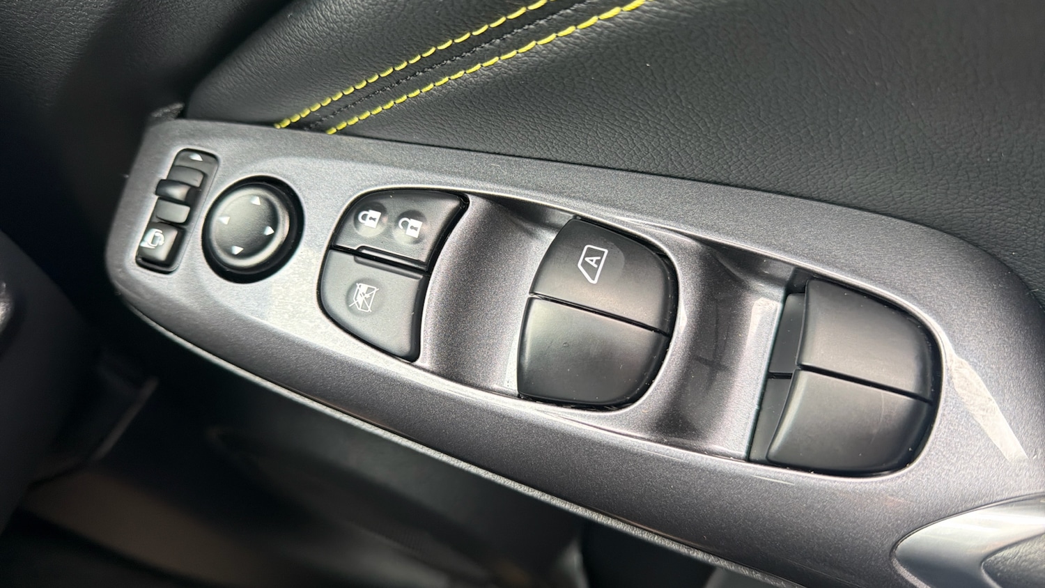 Used Nissan Juke 2022 for sale - 76262770: Photo 21