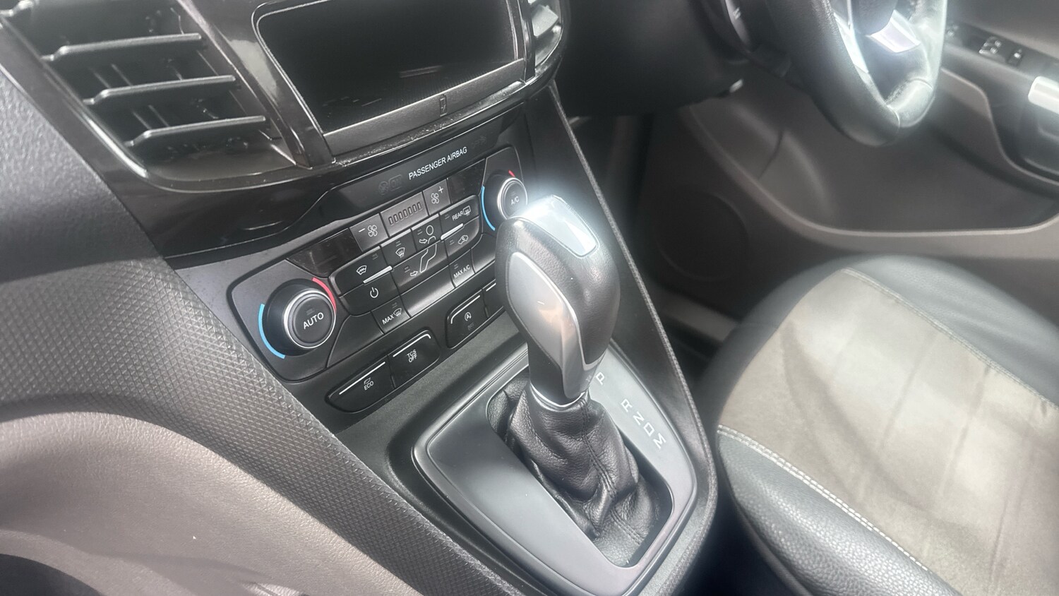 Used Ford Tourneo Connect 2019 for sale - 77831646: Photo 13