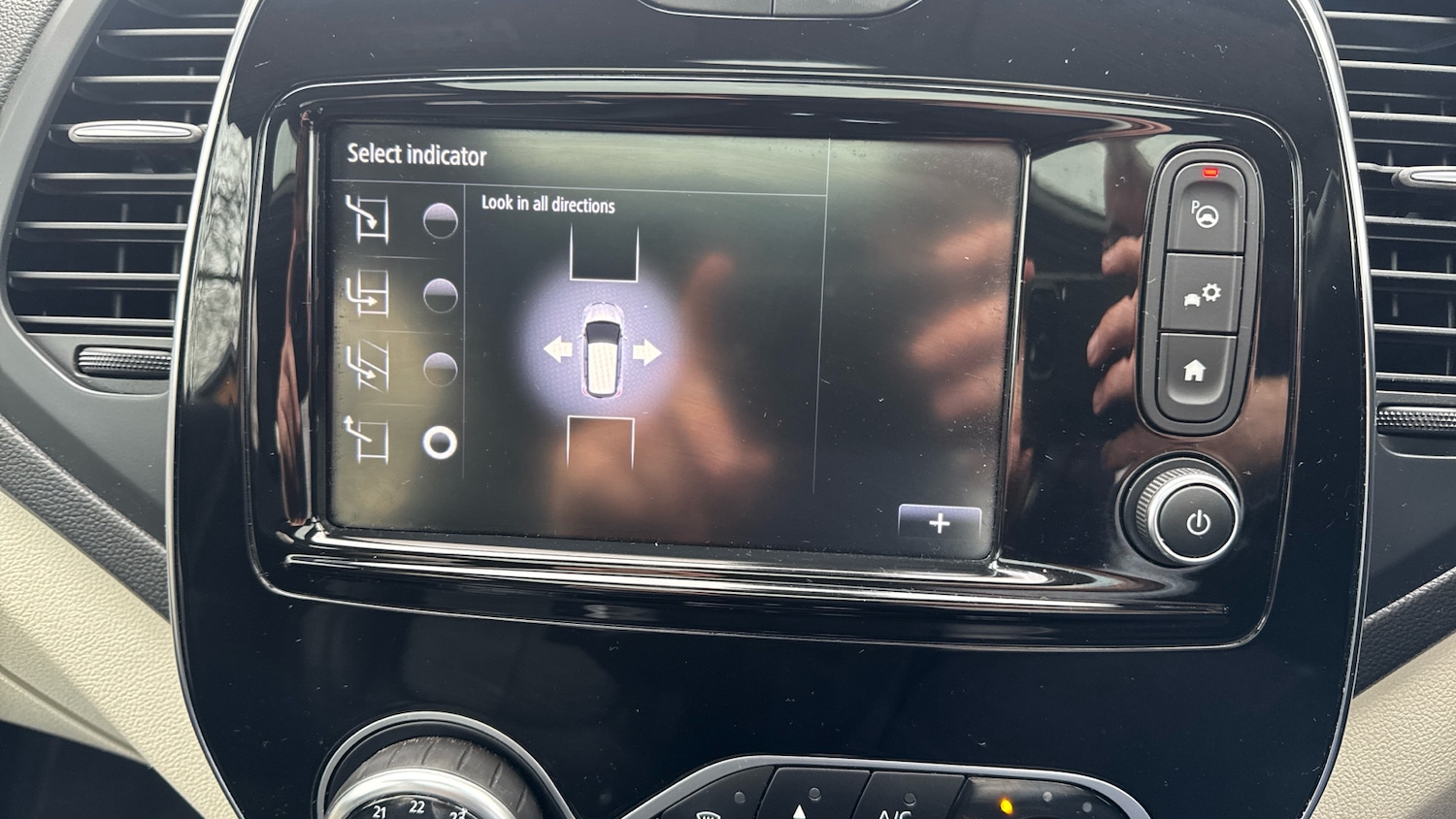 Used Renault Captur 2018 for sale - 77494594: Photo 40