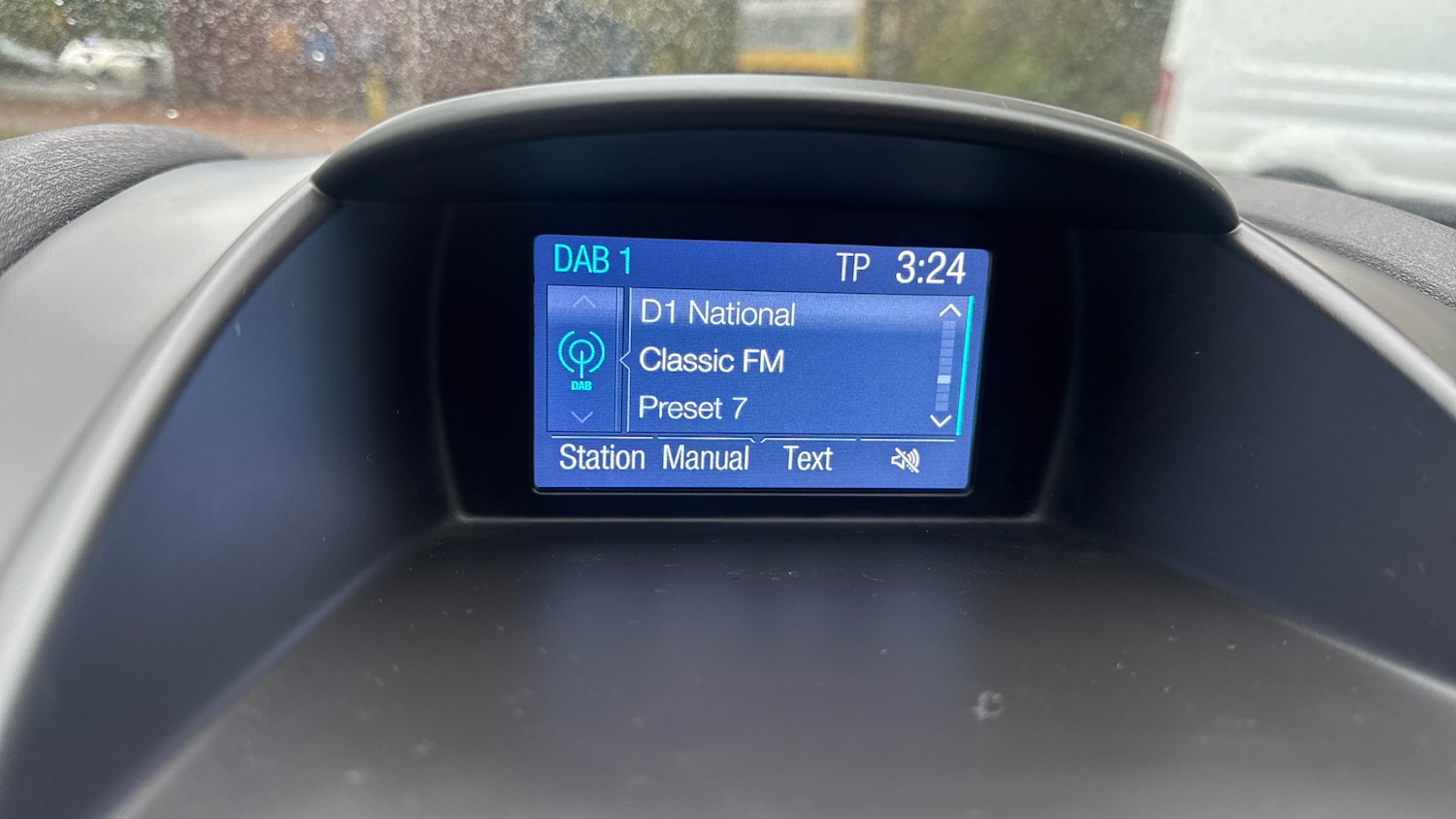 Used Ford Fiesta 2017 for sale - 76566200: Photo 12