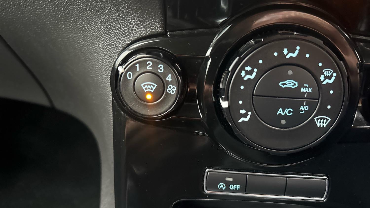 Used Ford Fiesta 2017 for sale - 76566200: Photo 38