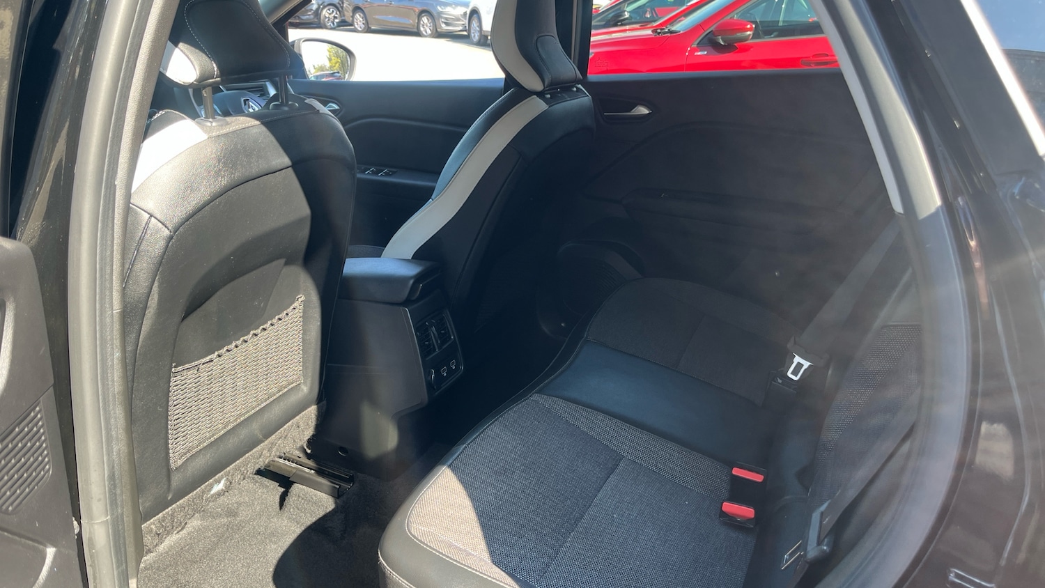 Used Renault Captur 2023 for sale - 77961693: Photo 16