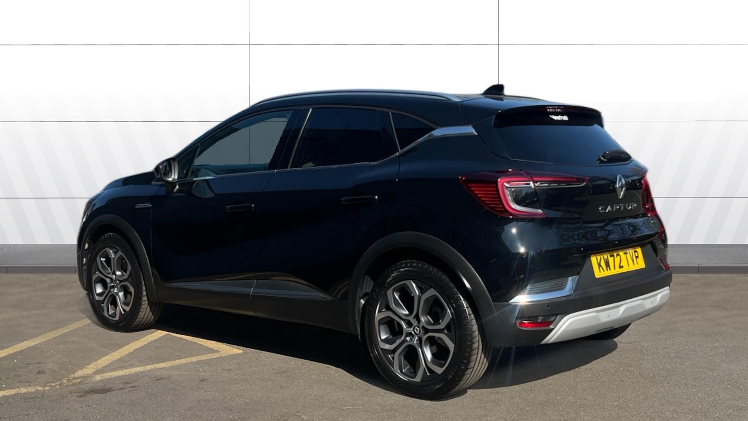 Used Renault Captur 2023 for sale - 77961693: Photo 2