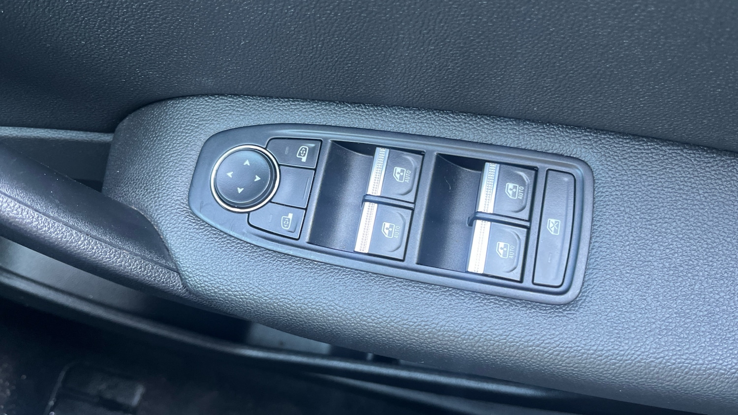 Used Renault Captur 2023 for sale - 77961693: Photo 22