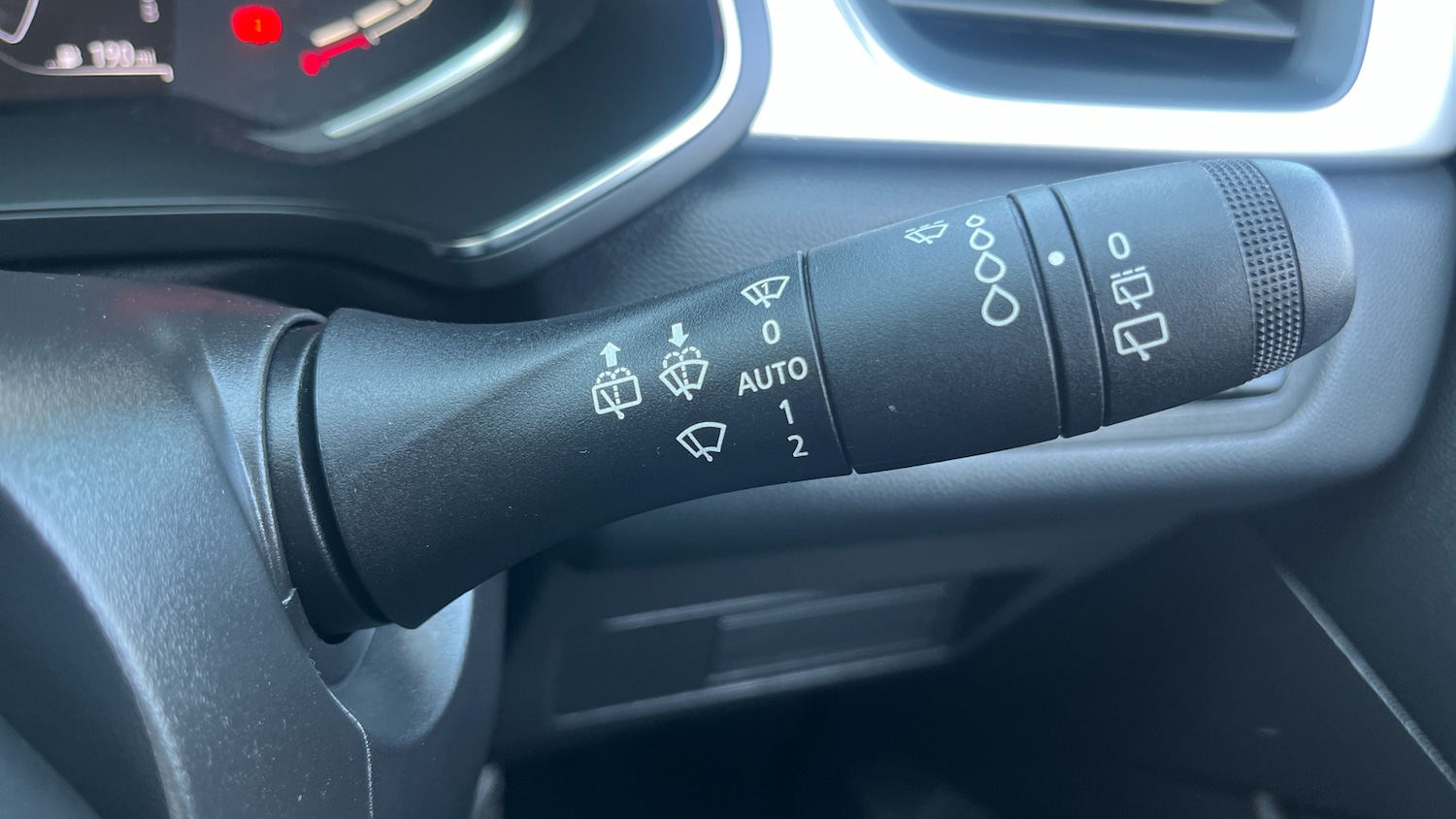 Used Renault Captur 2023 for sale - 77961693: Photo 24