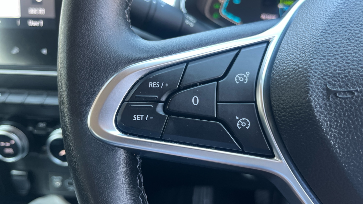 Used Renault Captur 2023 for sale - 77961693: Photo 27