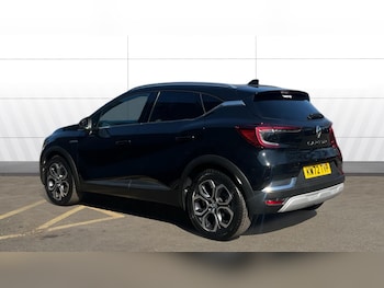 Used Renault Captur 2023 for sale - 77961693: Photo