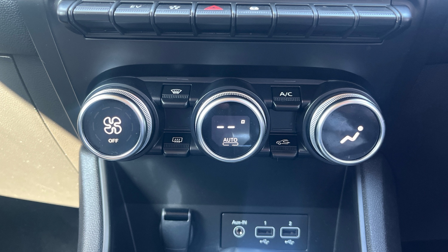 Used Renault Captur 2023 for sale - 77961693: Photo 31