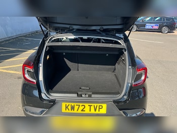 Used Renault Captur 2023 for sale - 77961693: Photo