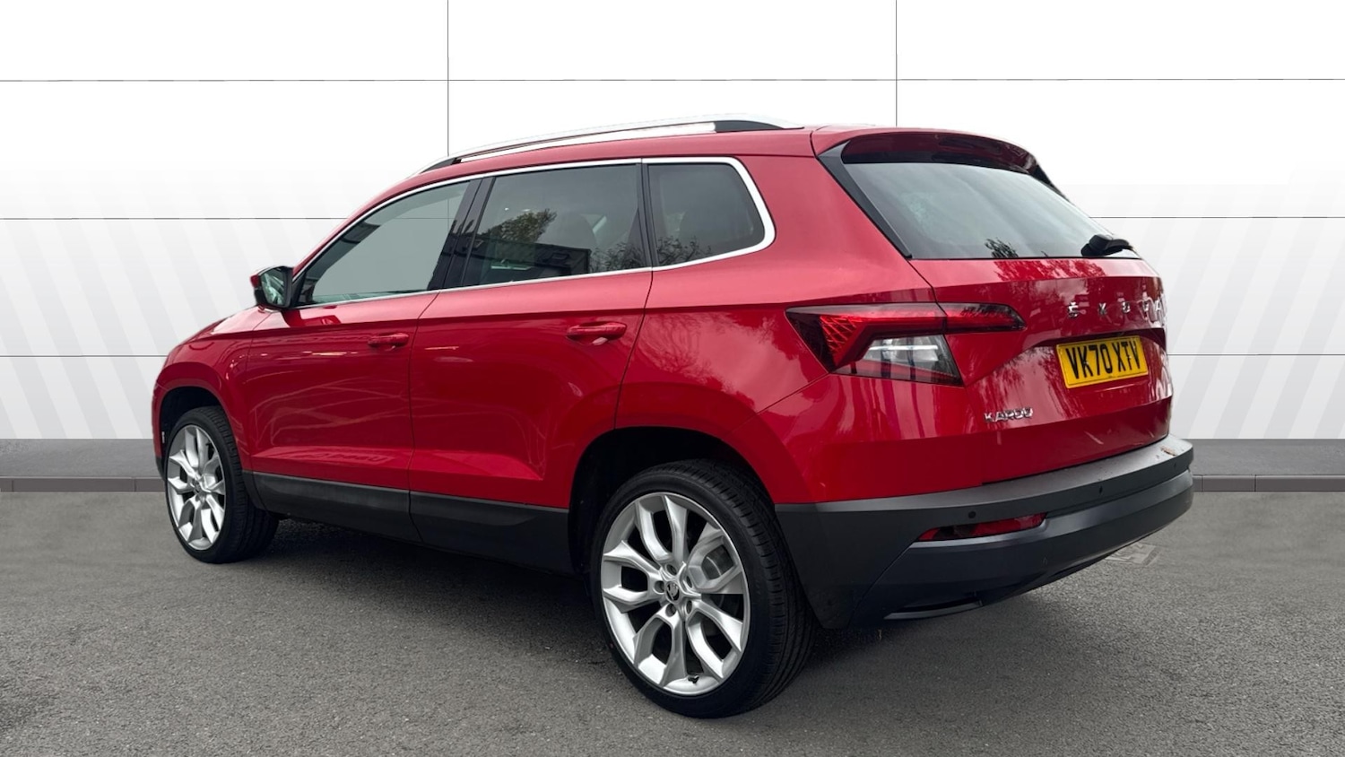 Used Skoda Karoq 2020 for sale - 76461733: Photo 2