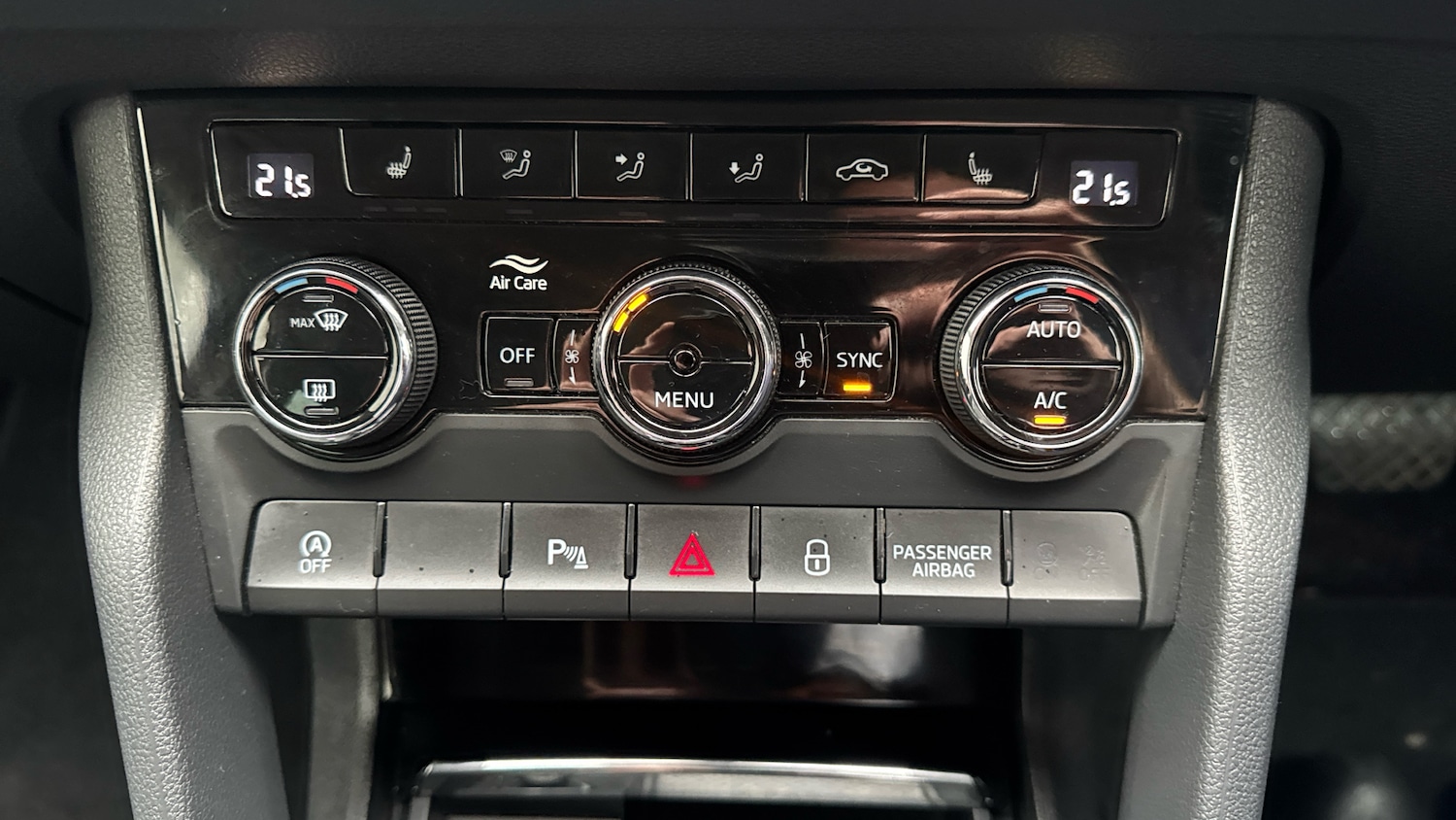 Used Skoda Karoq 2020 for sale - 76461733: Photo 34