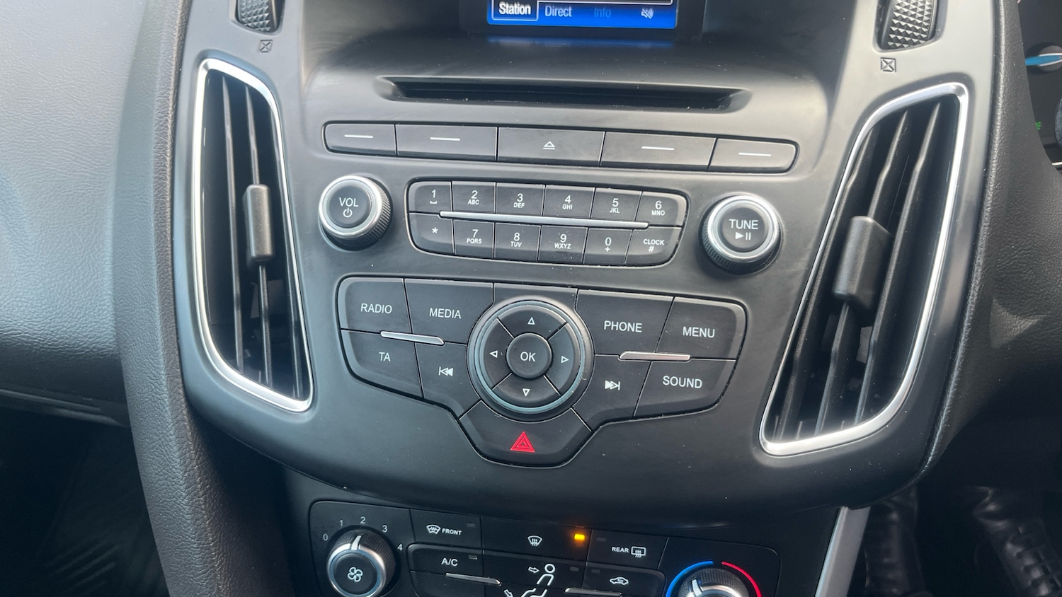 Used Ford Focus 2015 for sale - 77628800: Photo 31