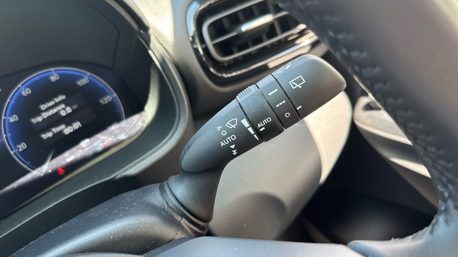 2024 Mazda Mazda2 HYBRID 1.5i Hybrid Homura Plus 5dr CVT Hybrid Hatchback Hatchb - Picture 24 of 24