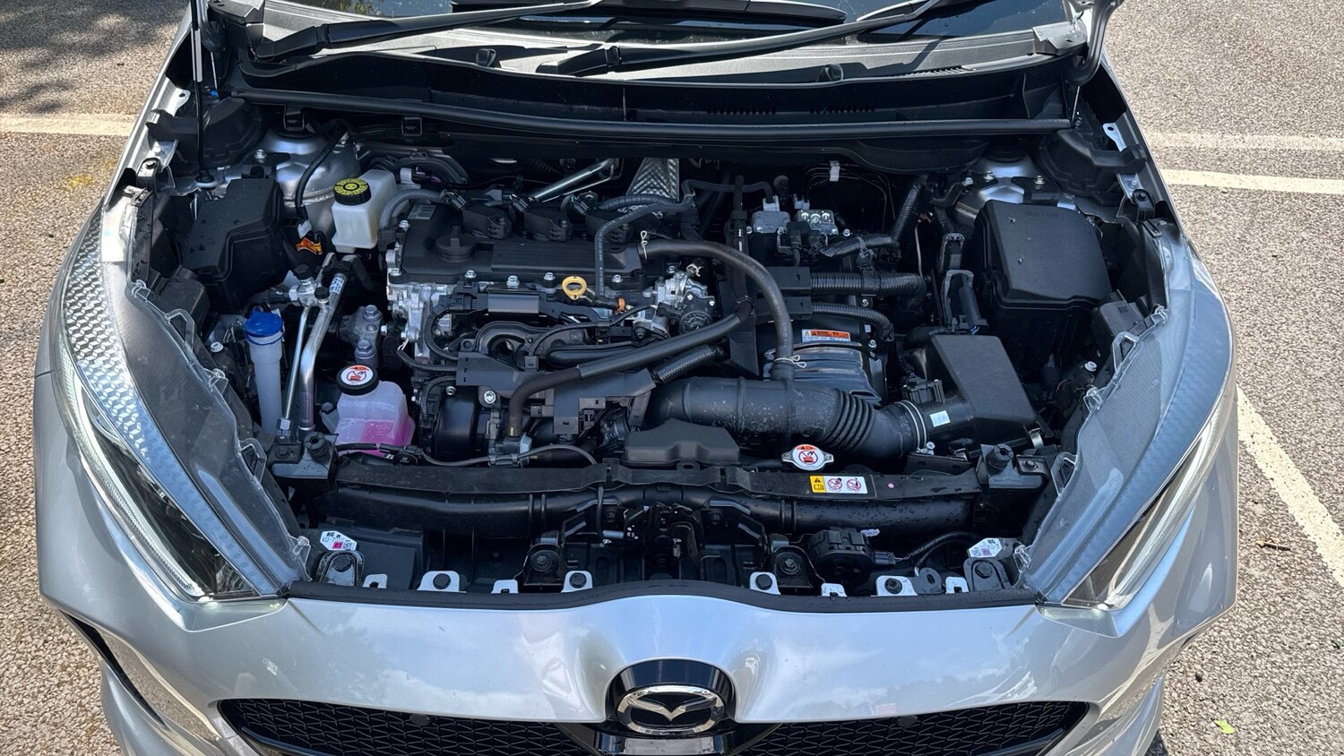2024 Mazda Mazda2 HYBRID 1.5i Hybrid Homura Plus 5dr CVT Hybrid Hatchback Hatchb - Picture 8 of 24