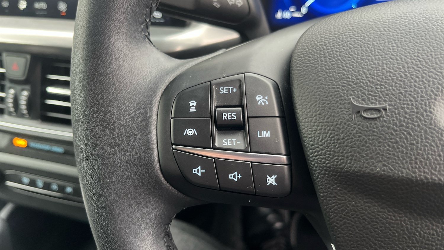 Used Ford Focus 2023 for sale - 76161831: Photo 25
