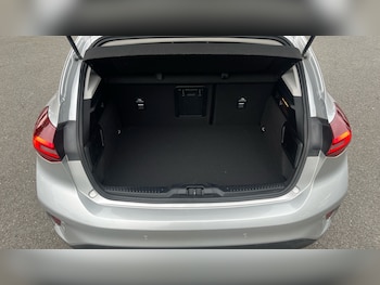 Used Ford Focus 2023 for sale - 76161831: Photo 4
