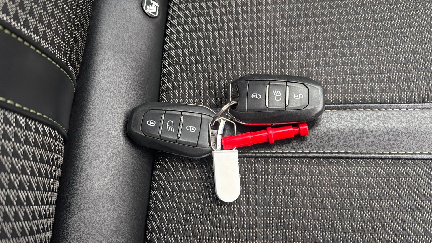 Used Peugeot 2008 2021 for sale - 77997489: Photo 20