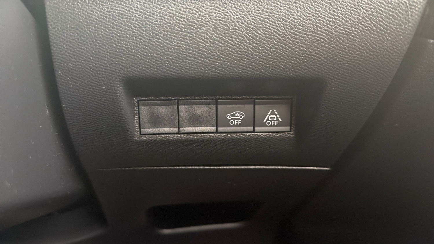 Used Peugeot 2008 2021 for sale - 77997489: Photo 29